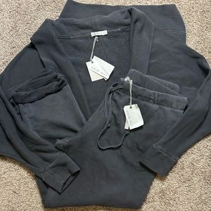 BNWT BAREFOOT DREAMS Brushed Terry Set in Faded Black- Completely Sold Out!